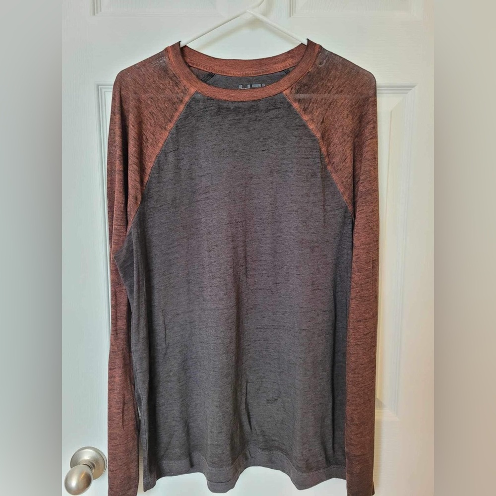 Men’s long sleeve